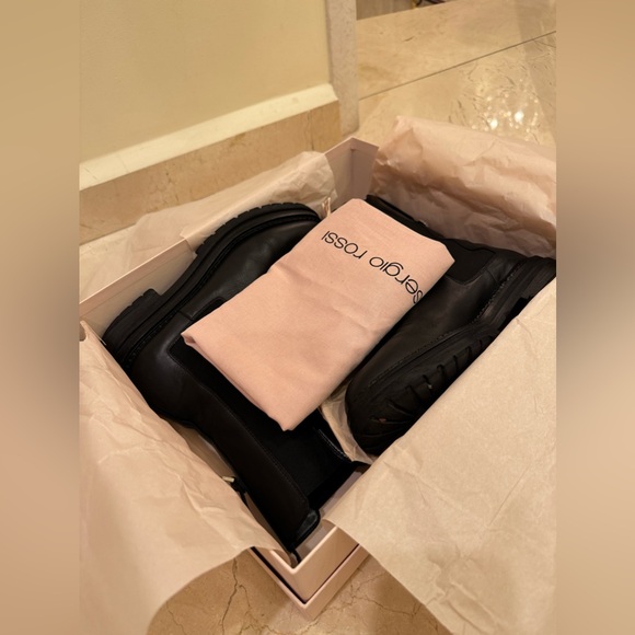 Sergio Rossi Black Leather Ankle Boots - Picture 14 of 16